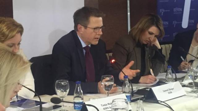 Zbogar: Sırbistan ile Diyalogun Alternatifi Yok, Ancak Şeffaflık Gerekir