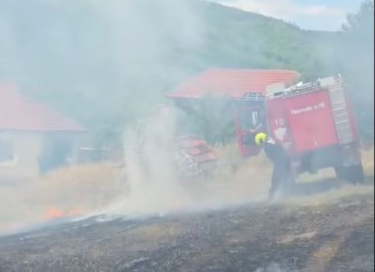 Viti’ye Bağlı Ballancë Köyünde Yangın; Alevler Evlere Yaklaşıyor