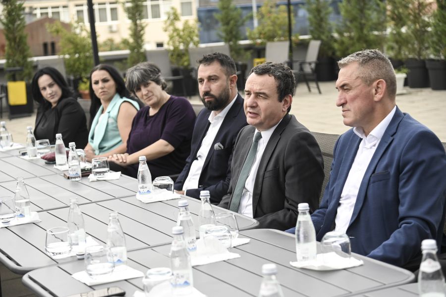 Kurti, Leposaviç Belediye Başkanıyla Görüştü 